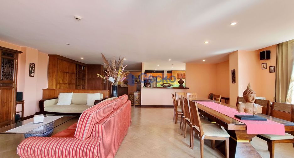 For sale 2 bedrooms condo in Pratumnak, Pattaya