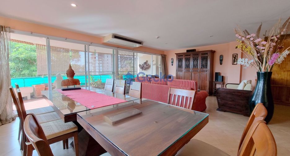 For sale 2 bedrooms condo in Pratumnak, Pattaya