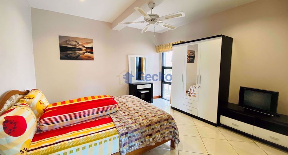 For sale 4 bedrooms house in East Pattaya, Pattaya