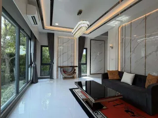 À vendre 5 chambres maison à Bang Phli, Samut Prakan
