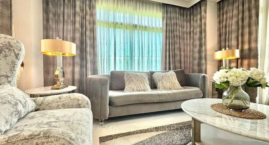 For sale 4 bedrooms house in Lat Krabang, Bangkok