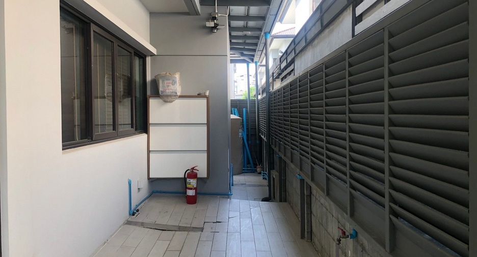 ขาย 5 ห้องนอน บ้านเดี่ยว ใน บางพลี, สมุทรปราการ