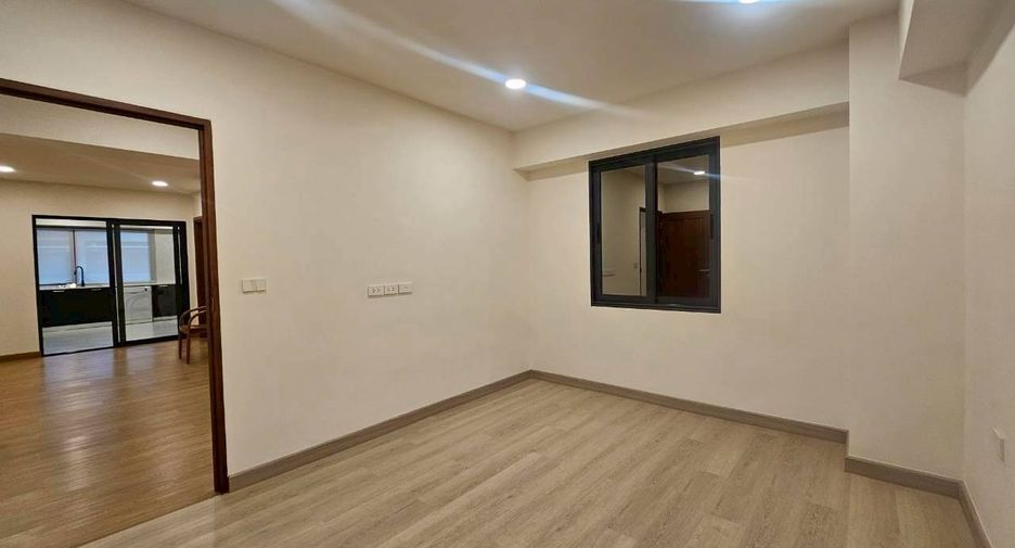 For rent 3 ベッドルーム condo in Watthana, Bangkok