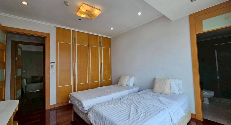 Wohnung zur Miete mit 3 Zimmer in Watthana, Bangkok