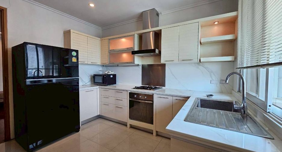 Wohnung zur Miete mit 3 Zimmer in Watthana, Bangkok