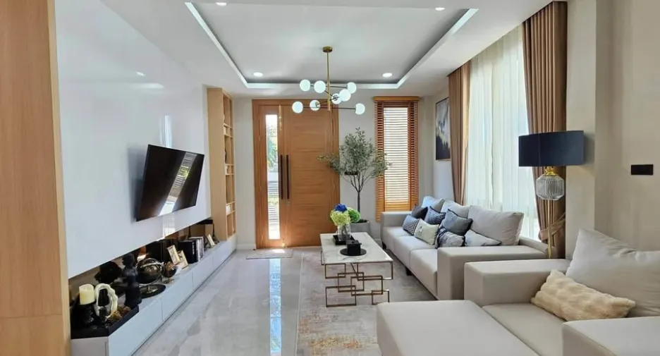 Villa en venta de 4 habitaciones en East Pattaya, Pattaya