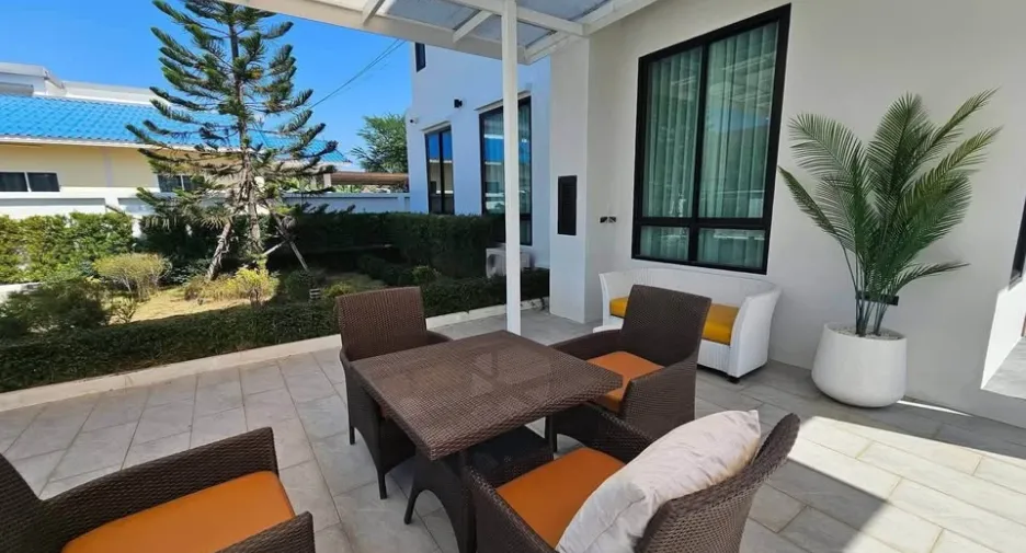 Villa en venta de 4 habitaciones en East Pattaya, Pattaya