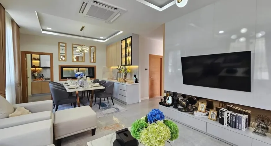Villa en venta de 4 habitaciones en East Pattaya, Pattaya