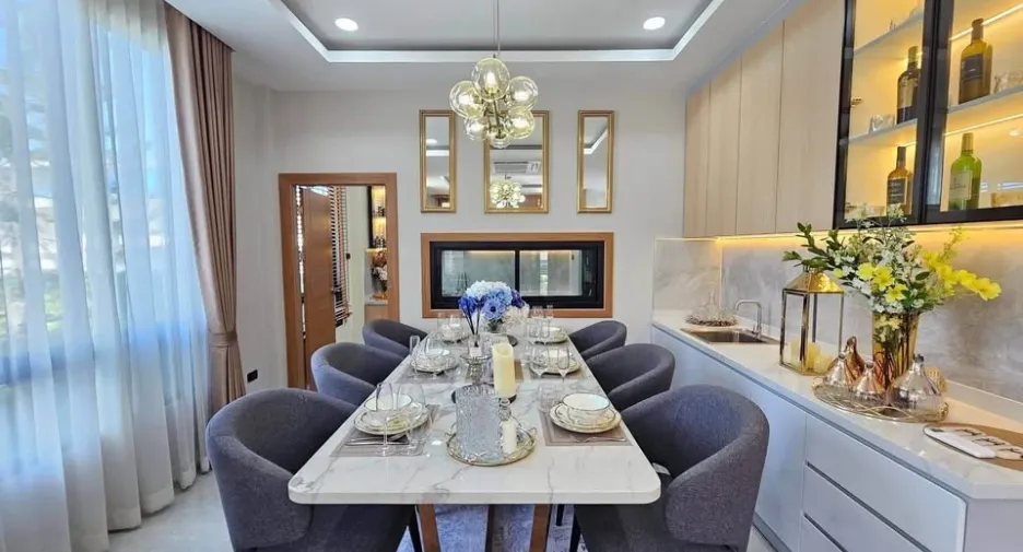 Villa en venta de 4 habitaciones en East Pattaya, Pattaya