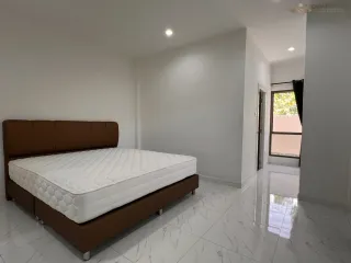 For sale 3 ベッドルーム villa in Bang Lamung, Chonburi