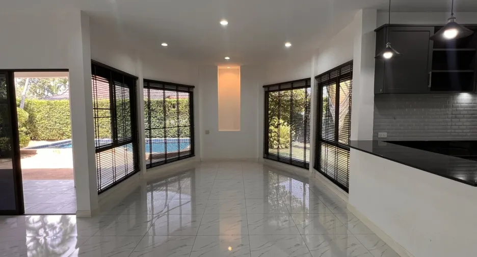 For sale 3 bedrooms villa in Bang Lamung, Chonburi