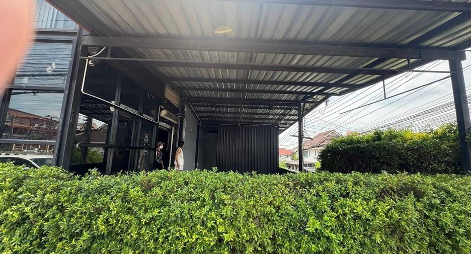 For rent retail Space in Mueang Chiang Mai, Chiang Mai