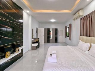 Villa en venta de 4 habitaciones en Bang Lamung, Chonburi