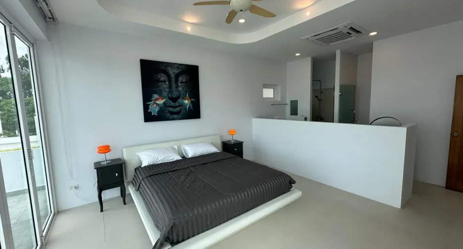 À vendre et à louer 4 chambres villa à Mueang Phuket, Phuket