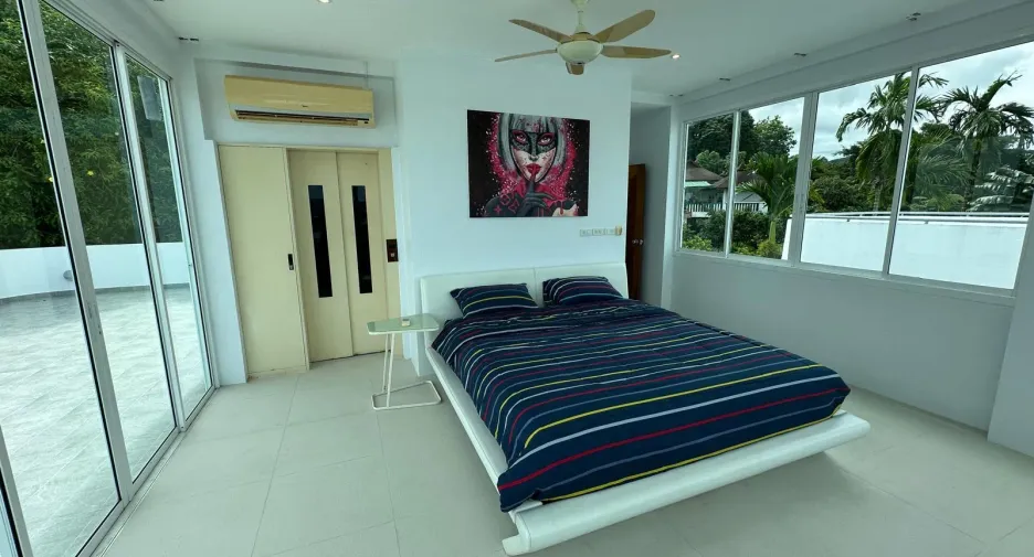 À vendre et à louer 4 chambres villa à Mueang Phuket, Phuket