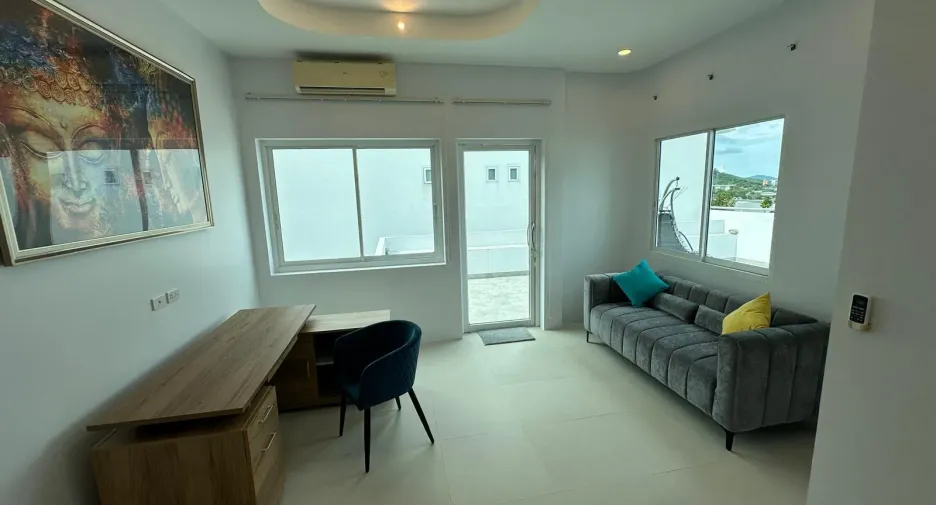 À vendre et à louer 4 chambres villa à Mueang Phuket, Phuket