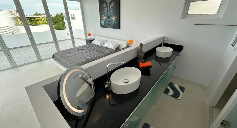 À vendre et à louer 4 chambres villa à Mueang Phuket, Phuket