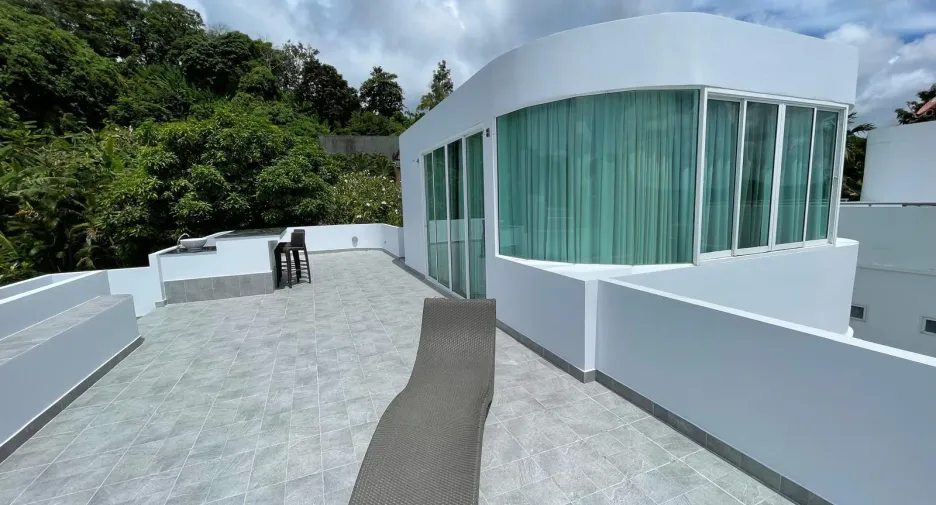 À vendre et à louer 4 chambres villa à Mueang Phuket, Phuket