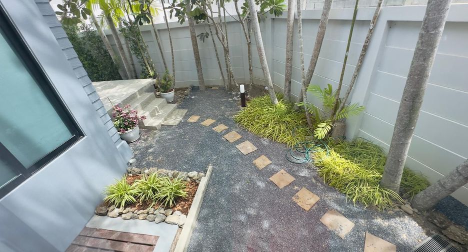 For sale 3 bedrooms villa in Mueang Phuket, Phuket