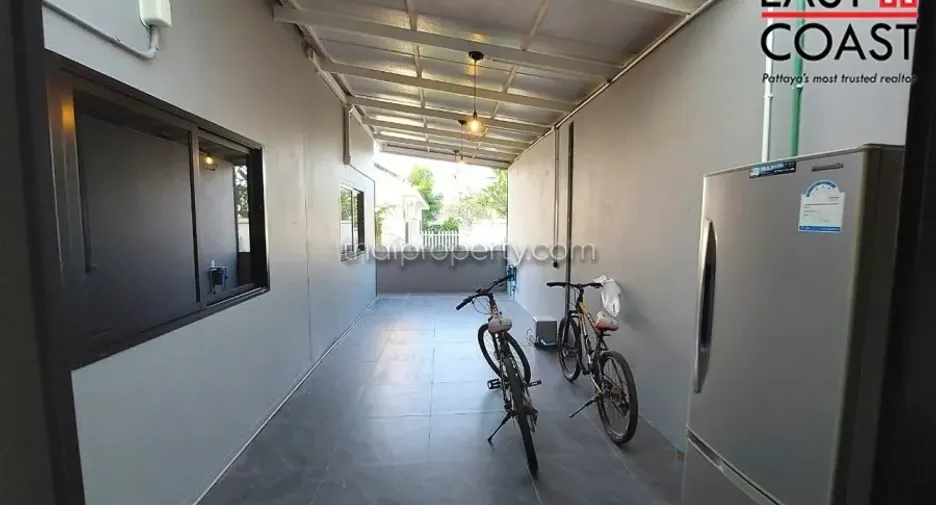 For rent and for sale 4 bedrooms house in Bang Lamung, Chonburi