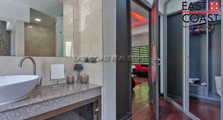 For rent and for sale 5 bedrooms house in Bang Lamung, Chonburi