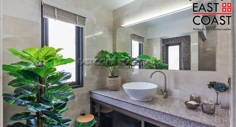 For rent and for sale 5 bedrooms house in Bang Lamung, Chonburi