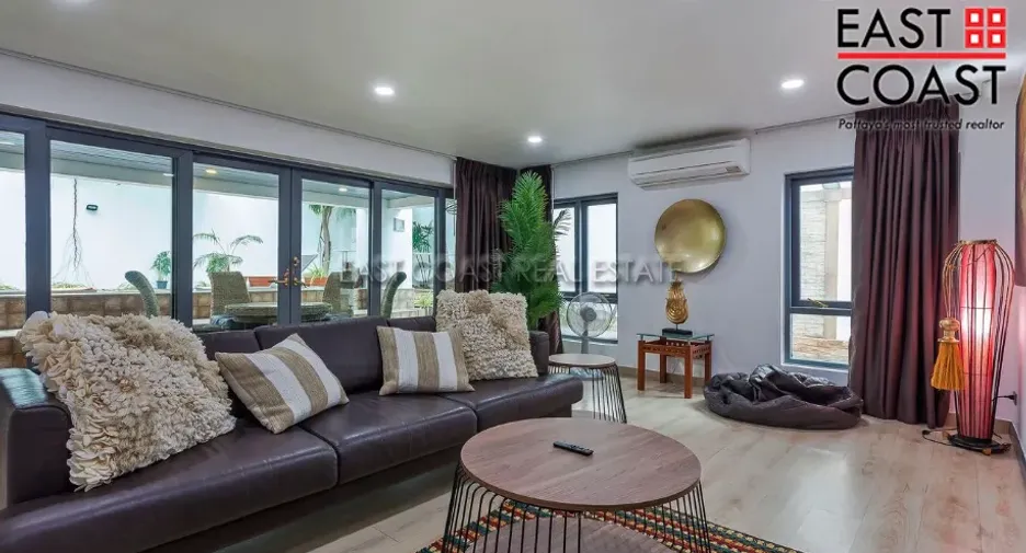 For rent and for sale 5 bedrooms house in Bang Lamung, Chonburi