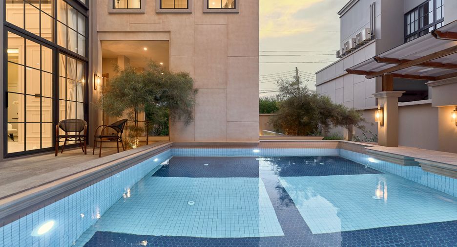 For sale 4 bedrooms villa in Hang Dong, Chiang Mai