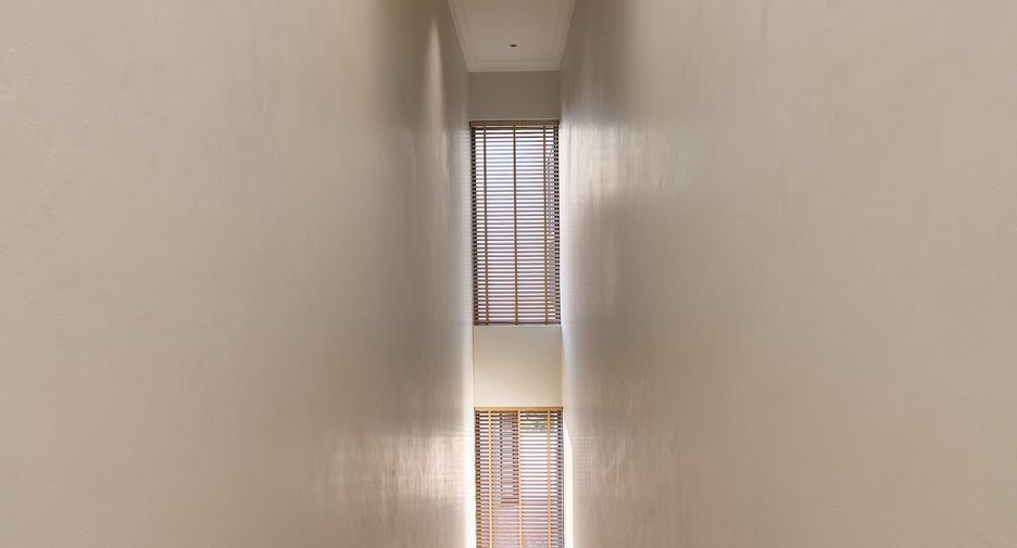 For sale 4 bedrooms villa in Hang Dong, Chiang Mai