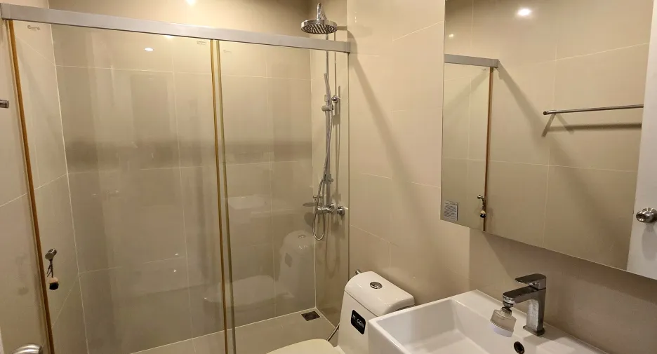 For rent 2 bedrooms condo in Bang Sue, Bangkok
