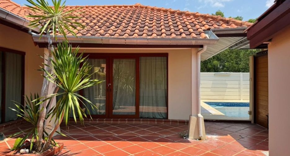 For sale 3 bedrooms house in Sattahip, Chonburi
