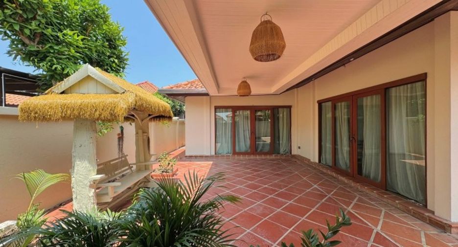 For sale 3 bedrooms house in Sattahip, Chonburi