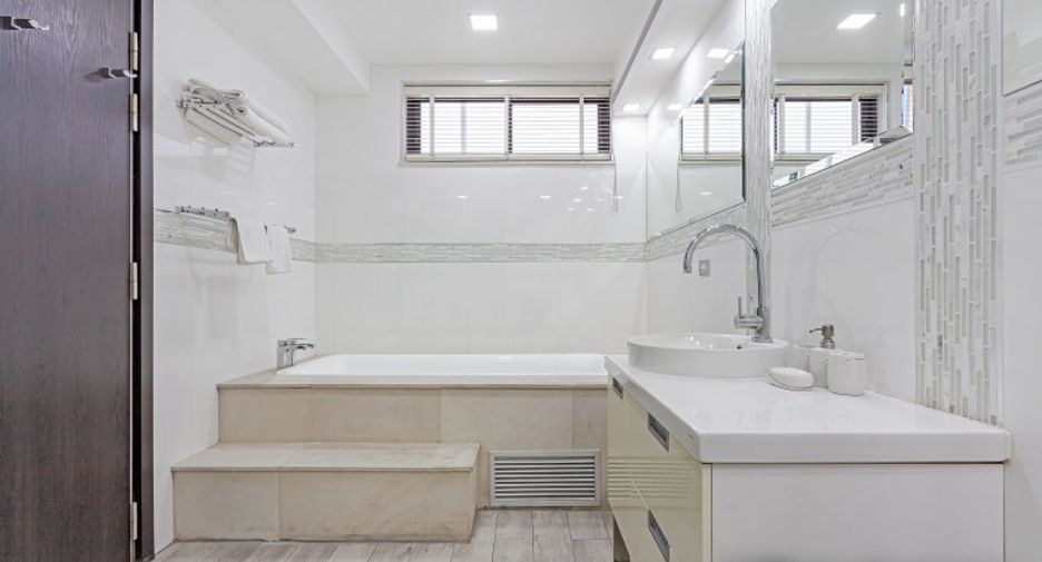 For sale 4 bedrooms house in Pratumnak, Pattaya
