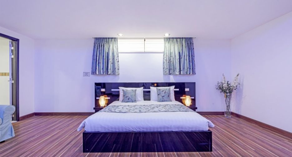 For sale 4 bedrooms house in Pratumnak, Pattaya