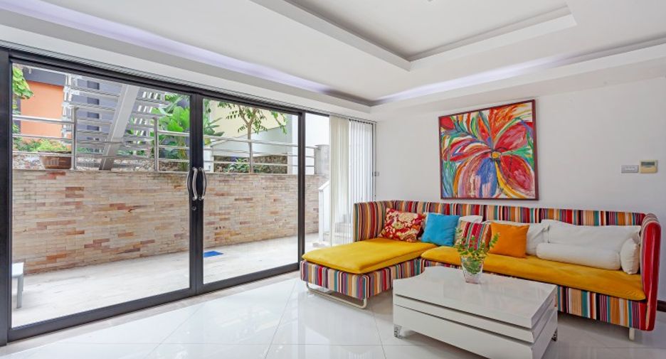 For sale 4 bedrooms house in Pratumnak, Pattaya