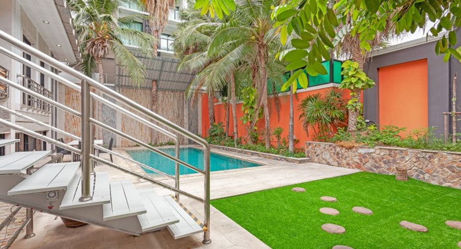 For sale 4 bedrooms house in Pratumnak, Pattaya