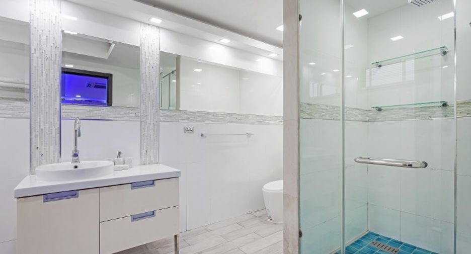For sale 4 bedrooms house in Pratumnak, Pattaya