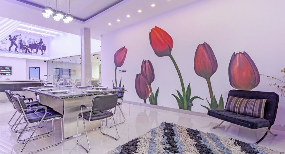 For sale 4 bedrooms house in Pratumnak, Pattaya