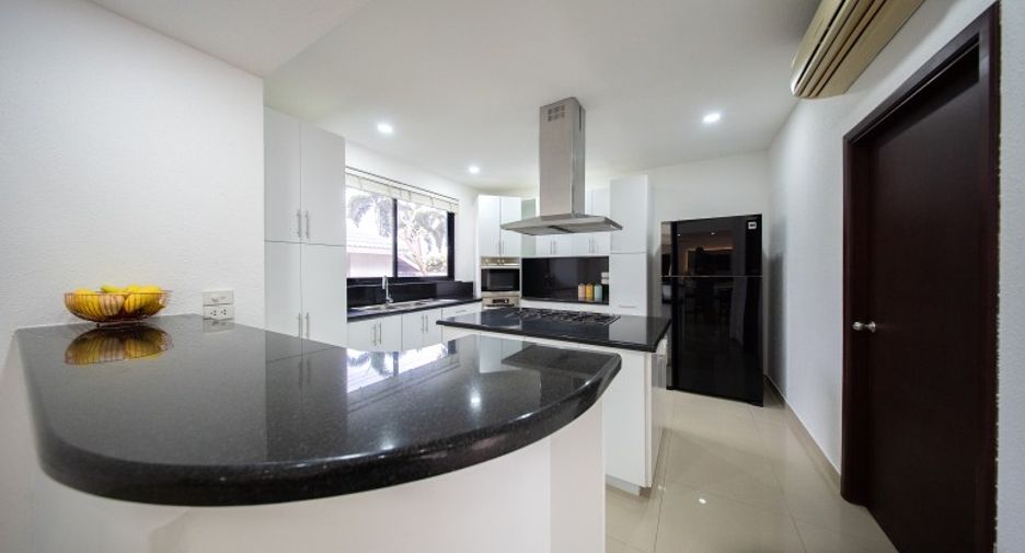 À vendre 4 chambres maison à East Pattaya, Pattaya