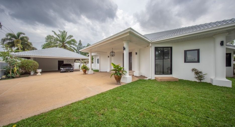 À vendre 4 chambres maison à East Pattaya, Pattaya