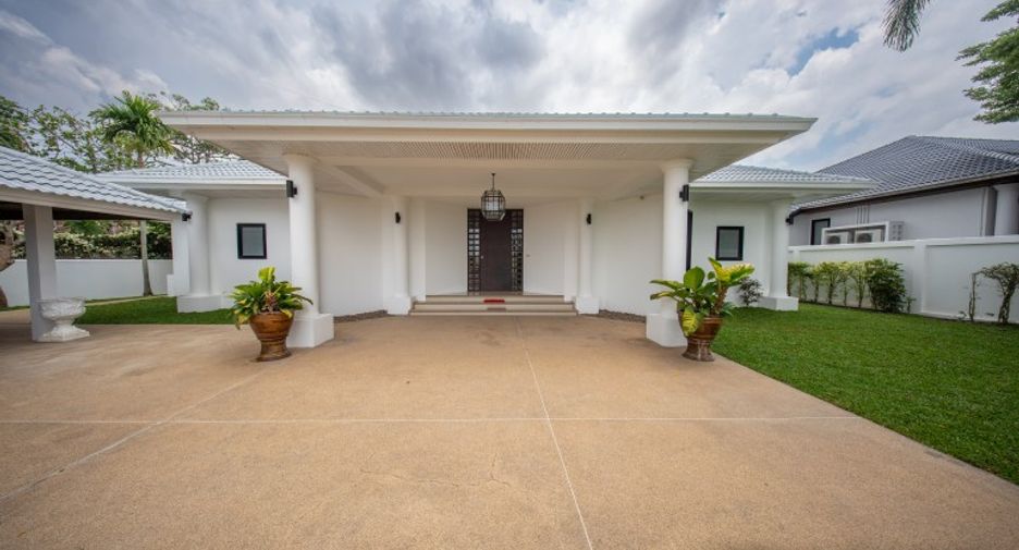 À vendre 4 chambres maison à East Pattaya, Pattaya