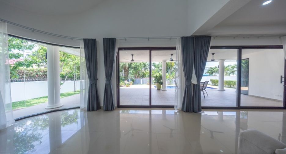 À vendre 4 chambres maison à East Pattaya, Pattaya