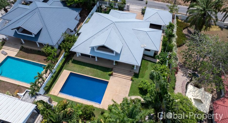 À vendre 4 chambres maison à East Pattaya, Pattaya