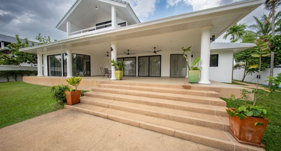 À vendre 4 chambres maison à East Pattaya, Pattaya