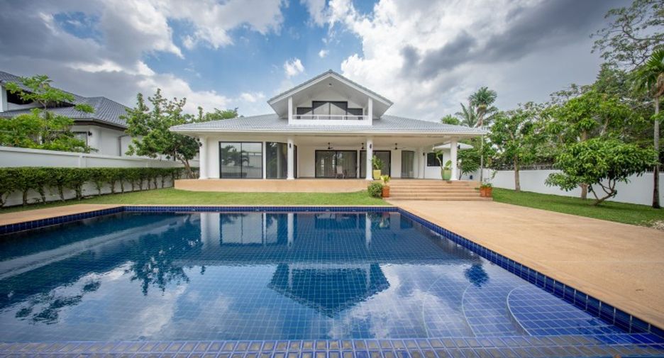À vendre 4 chambres maison à East Pattaya, Pattaya