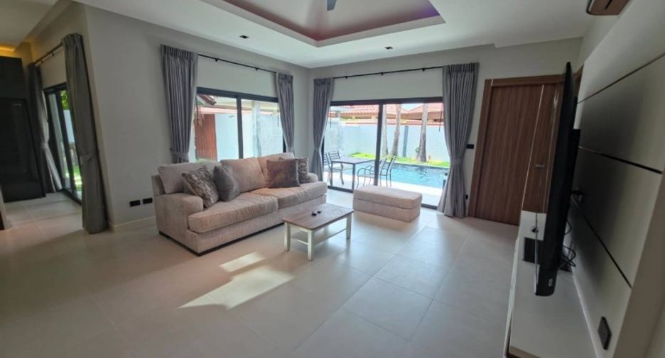 For sale 3 bedrooms house in Huay Yai, Pattaya