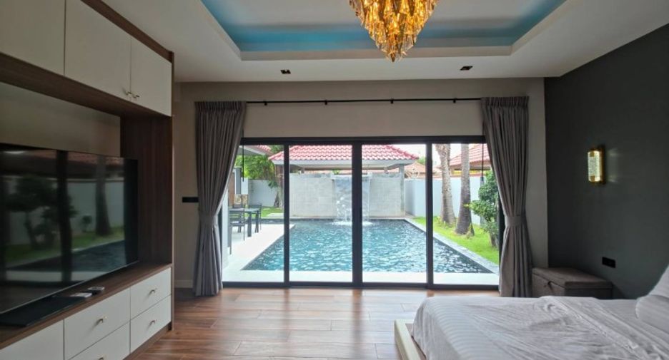 For sale 3 bedrooms house in Huay Yai, Pattaya