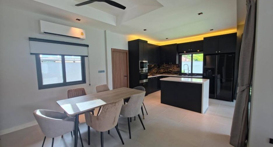 For sale 3 bedrooms house in Huay Yai, Pattaya