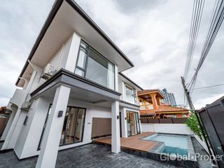 Casa en venta de 6 habitaciones en Bang Lamung, Chonburi
