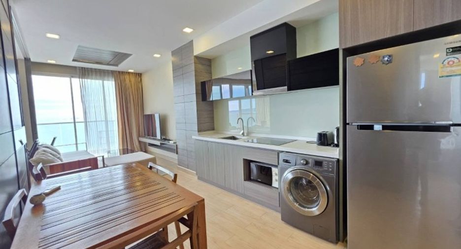 For sale 2 bedrooms condo in Jomtien, Pattaya
